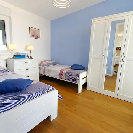 Apartment Brand New In Id:100 *