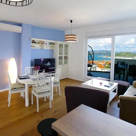 Apartment Brand New In Id:100 *